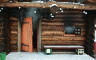 Jantsu smokesauna in winter